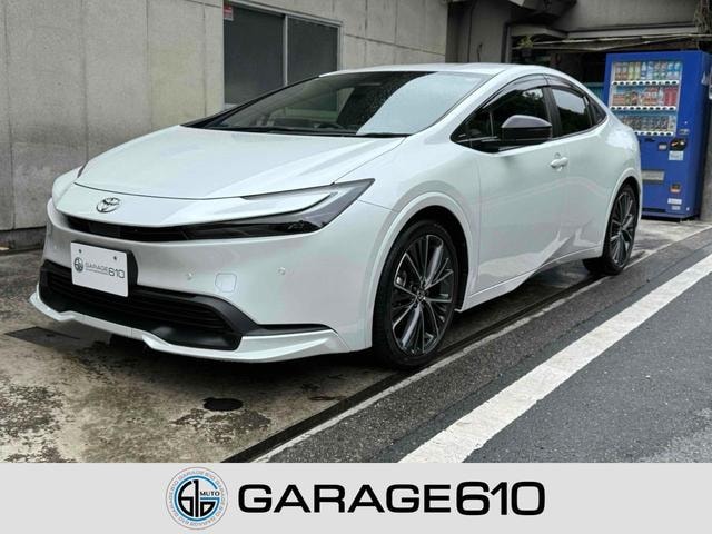 Toyota PRIUS 2023 — фото автомобиля 1
