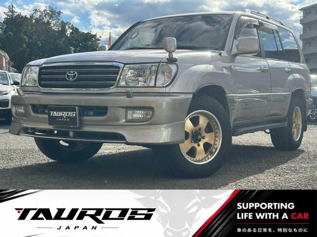 Toyota LAND CRUISER 100 2000 — фото автомобиля