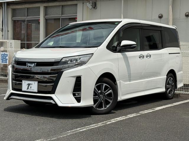 Toyota NOAH 2019 — фото автомобиля 1