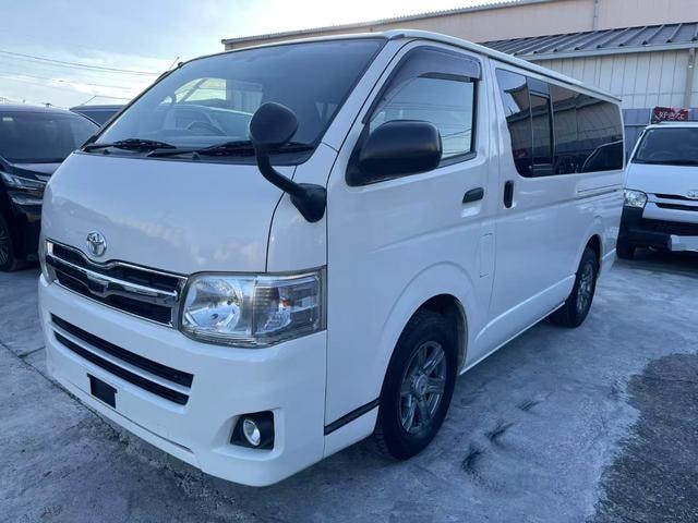 Toyota HIACE VAN 2013 — фото автомобиля 1