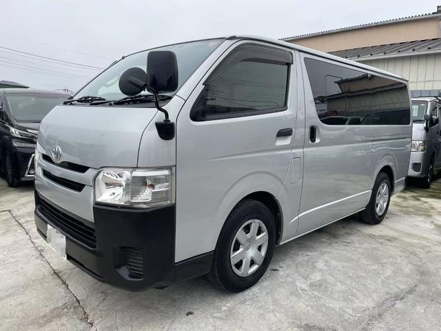 Toyota HIACE VAN 2015 — фото автомобиля 1