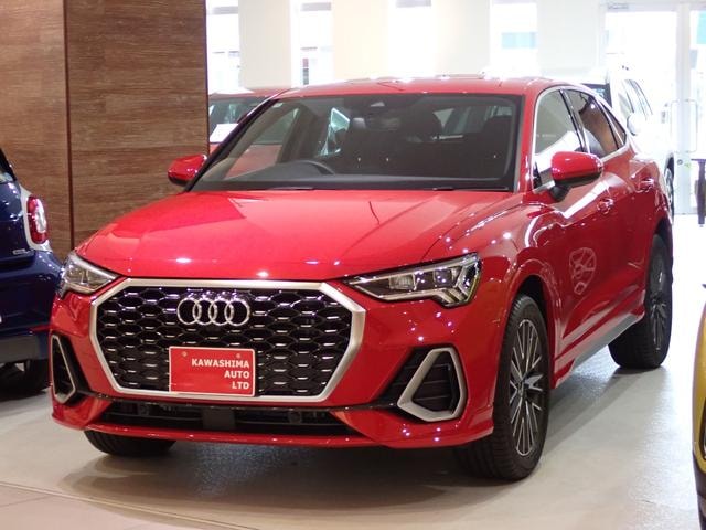 Audi Q3 SPORTBACK 2024 — фото автомобиля