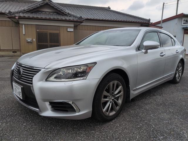 Lexus LS 2013 — фото автомобиля 1