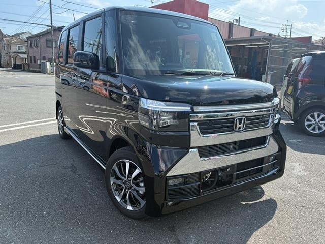 Honda N-BOX CUSTOM 2026 — фото автомобиля 1