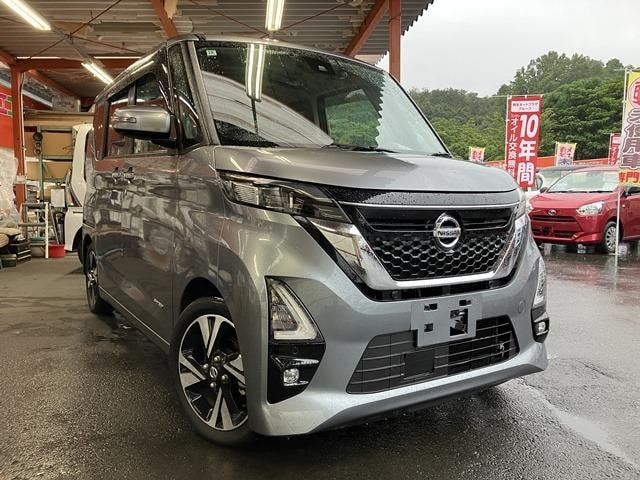 Nissan ROOX 2022 — фото автомобиля 1