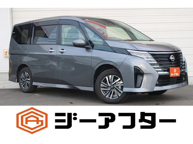 Nissan SERENA 2023 — фото автомобиля 1