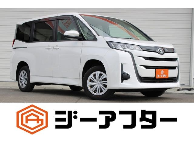 Toyota NOAH 2023 — фото автомобиля 1