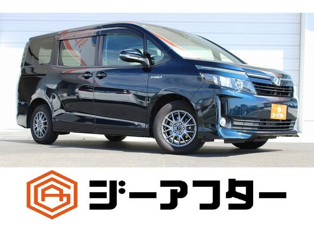 Toyota VOXY 2016 — фото автомобиля 1