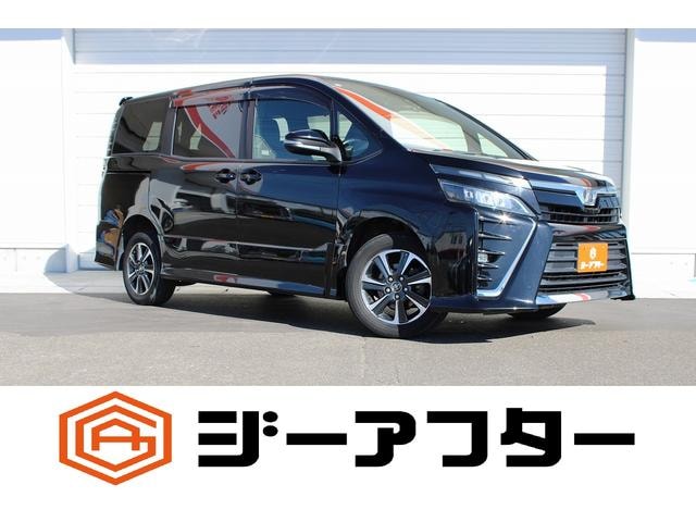 Toyota VOXY 2017 — фото автомобиля 1