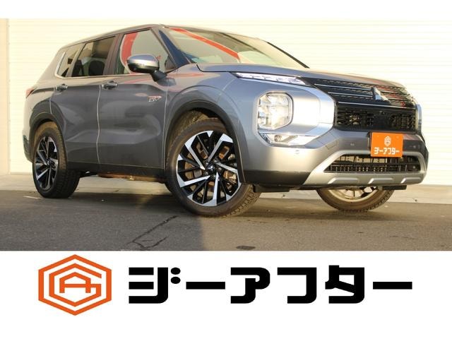 Mitsubishi OUTLANDER PHEV 2022 — фото автомобиля