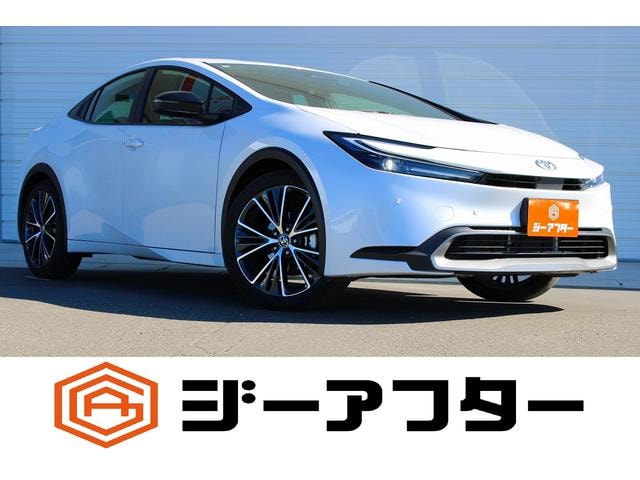 Toyota PRIUS 2026 — фото автомобиля