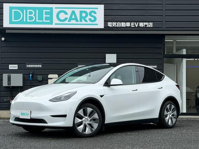 Tesla MODEL Y 2023 — фото автомобиля 1