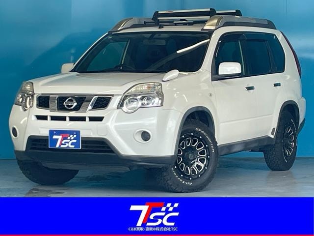 Nissan X-TRAIL 2012 — фото автомобиля