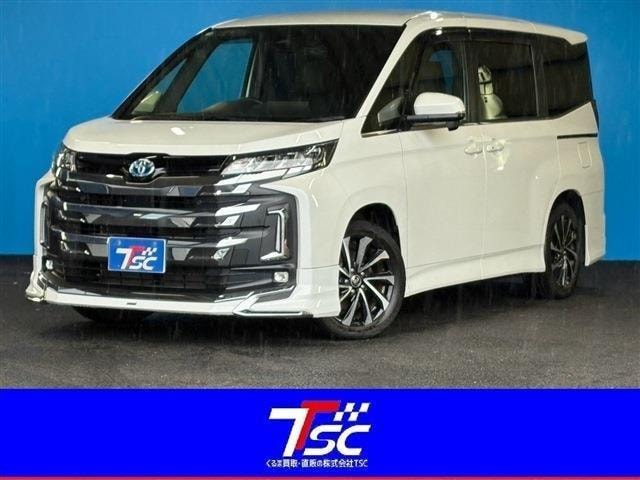 Toyota NOAH 2022 — фото автомобиля 1
