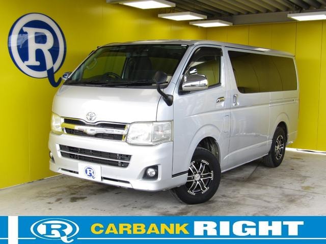 Toyota HIACE VAN 2010 — фото автомобиля