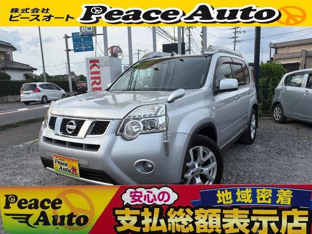 Nissan X-TRAIL 2010 — фото автомобиля