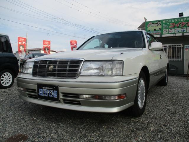Toyota CROWN 1995 — фото автомобиля 1