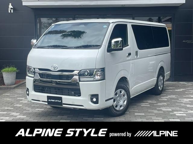 Toyota HIACE VAN 2026 — фото автомобиля