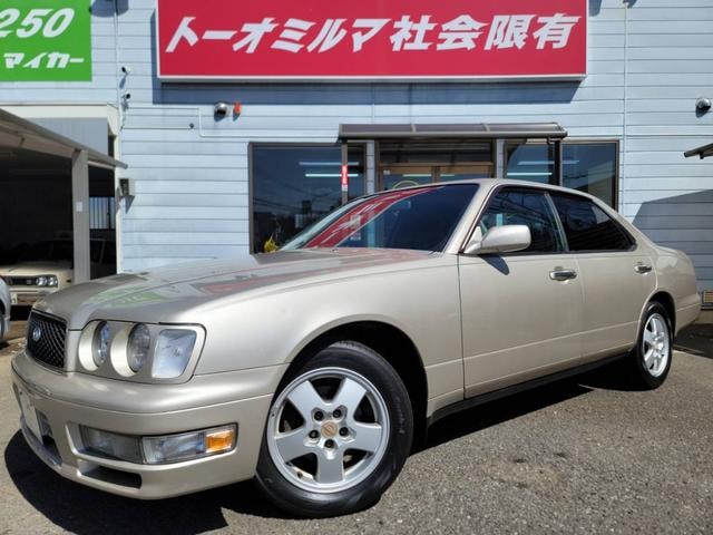 Nissan CEDRIC 1996 — фото автомобиля 1