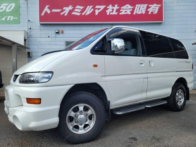 Mitsubishi DELICA SPACE GEAR 2004 — фото автомобиля 1