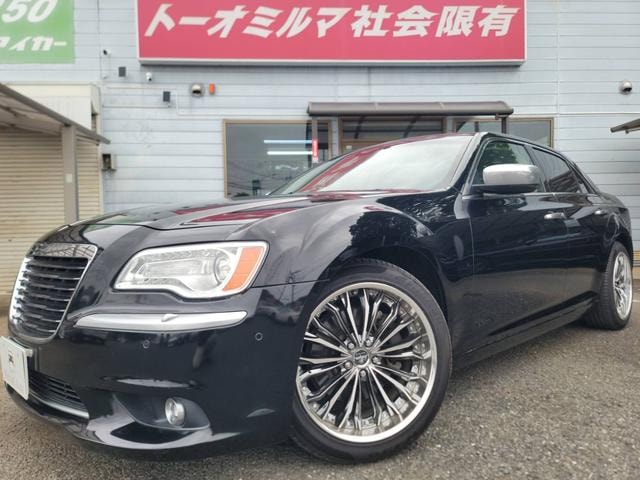 Chrysler 300 2013 — фото автомобиля 1