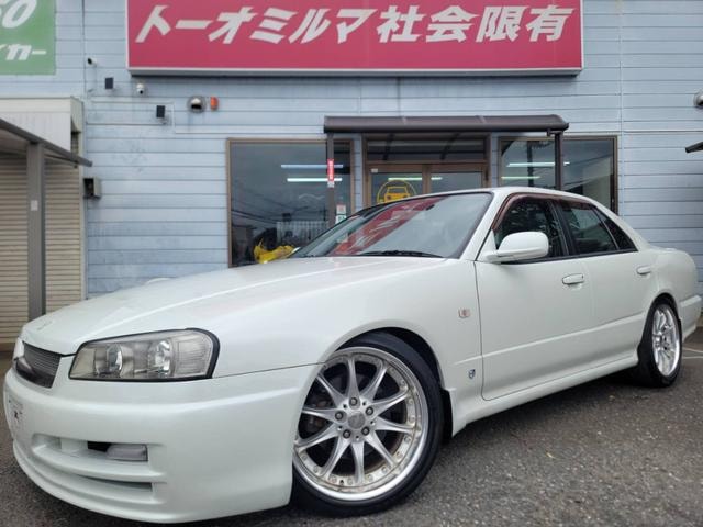 Nissan SKYLINE 2000 — фото автомобиля 1
