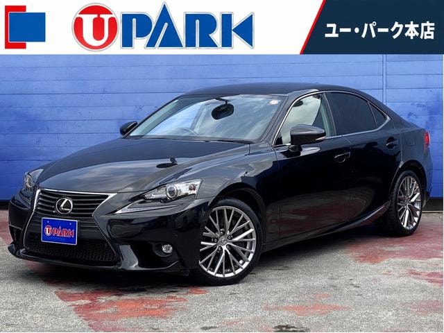 Lexus IS 2015 — фото автомобиля 1