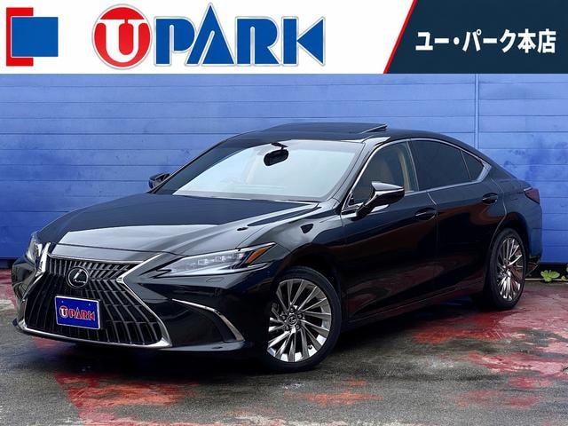 Lexus ES 2023 — фото автомобиля 1