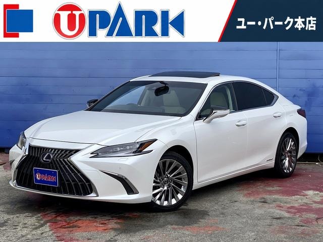 Lexus ES 2021 — фото автомобиля
