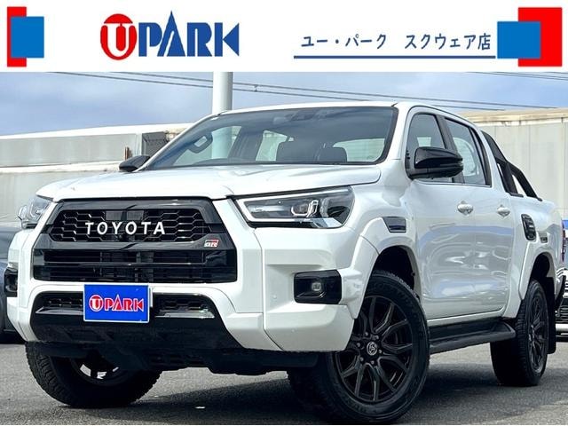 Toyota HILUX 2024 — фото автомобиля 1