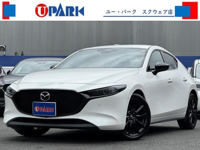 Mazda 3 FASTBACK 2023 — фото автомобиля
