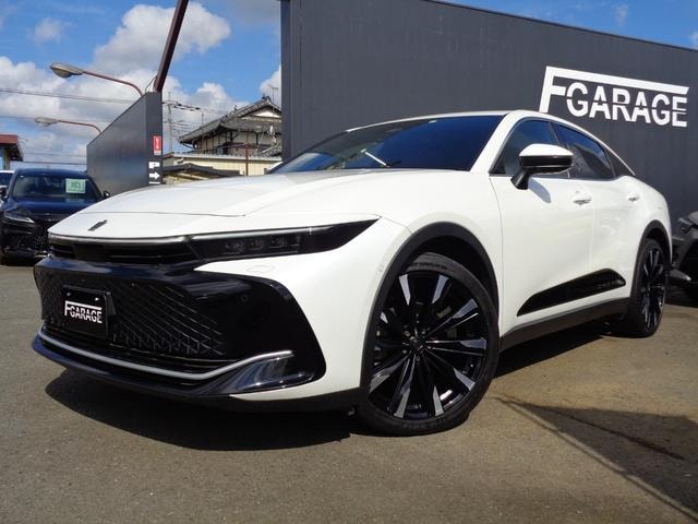 Toyota CROWN CROSSOVER 2023 — фото автомобиля 1