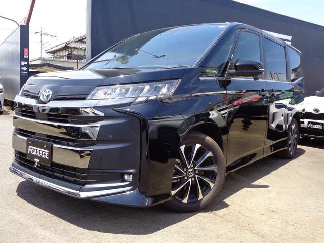 Toyota NOAH 2025 — фото автомобиля