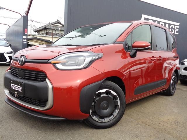 Toyota SIENTA 2022 — фото автомобиля 1