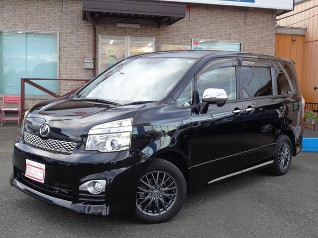 Toyota VOXY 2013 — фото автомобиля 1