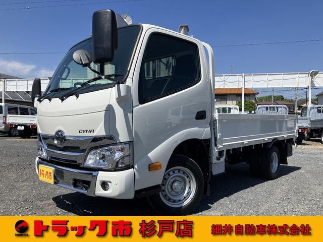 Toyota DYNA TRUCK 2026 — фото автомобиля