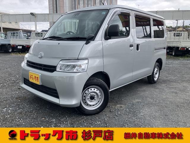 Daihatsu GRAN MAX CARGO 2026 — фото автомобиля 1