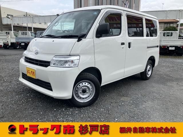 Daihatsu GRAN MAX CARGO 2026 — фото автомобиля 1