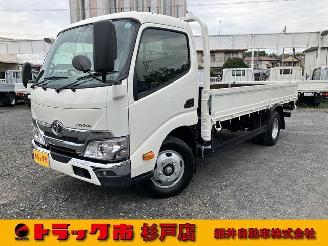 Toyota DYNA TRUCK 2026 — фото автомобиля