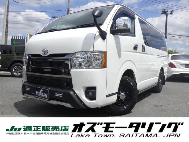 Toyota HIACE VAN 2023 — фото автомобиля 1