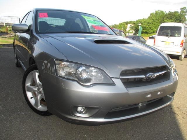 Subaru LEGACY B4 2004 — фото автомобиля 1