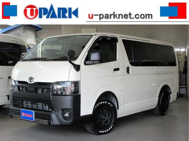 Toyota HIACE VAN 2025 — фото автомобиля