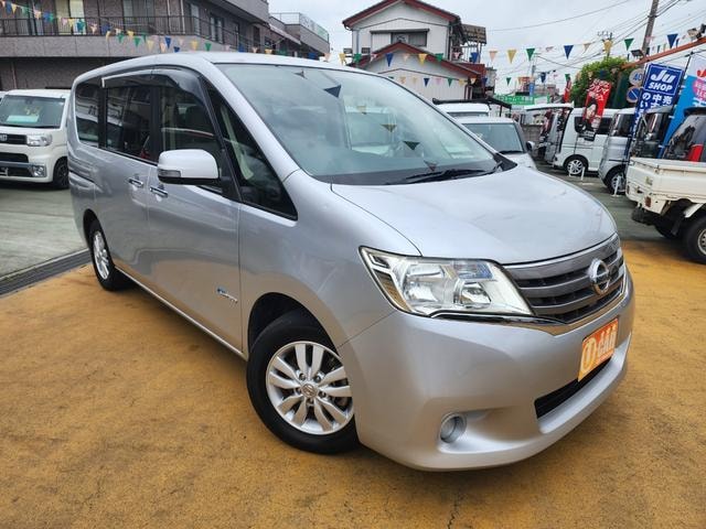 Nissan SERENA 2012 — фото автомобиля 1