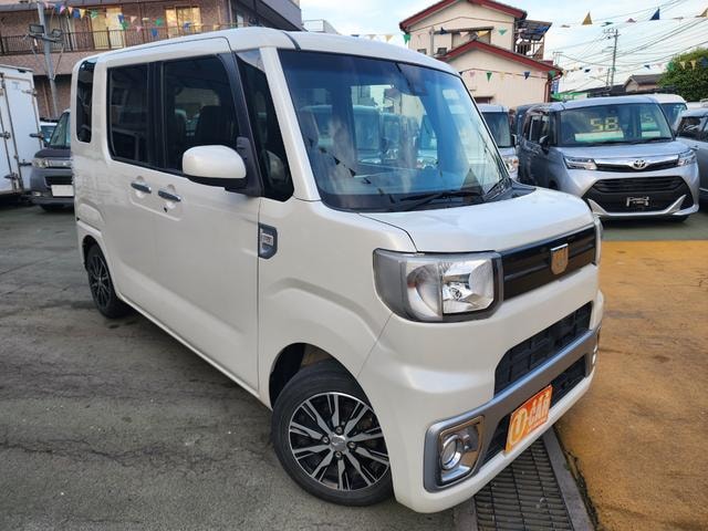 Daihatsu WAKE 2016 — фото автомобиля