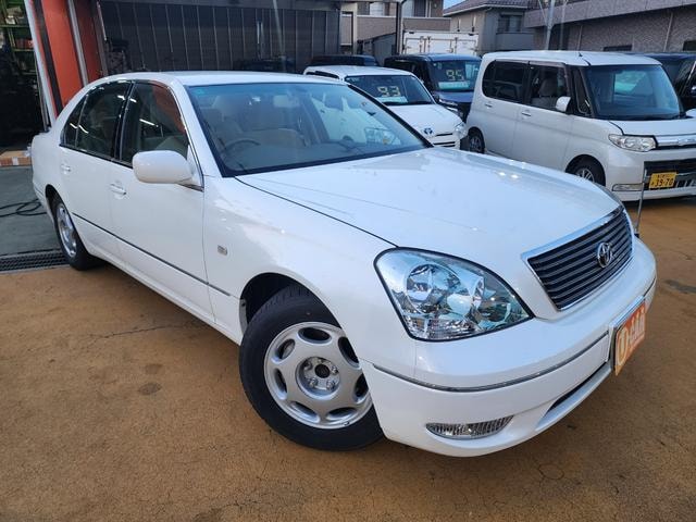Toyota CELSIOR 2000 — фото автомобиля 1
