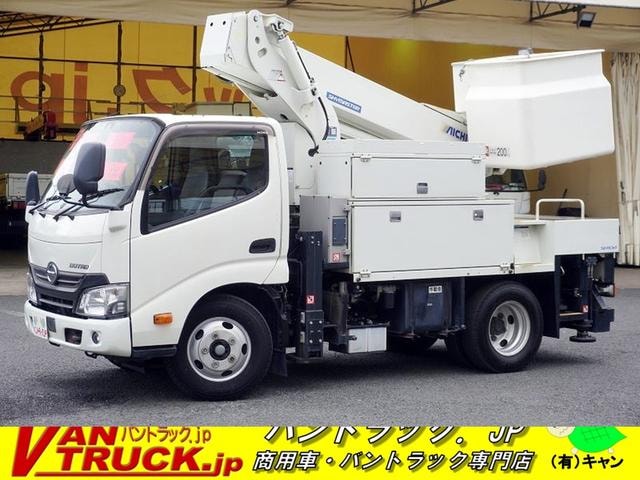 Hino DUTRO 2018 — фото автомобиля 1