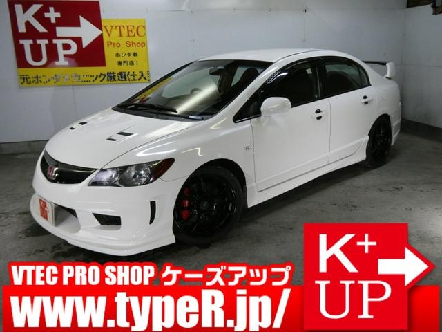 Honda CIVIC 2010 — фото автомобиля 1