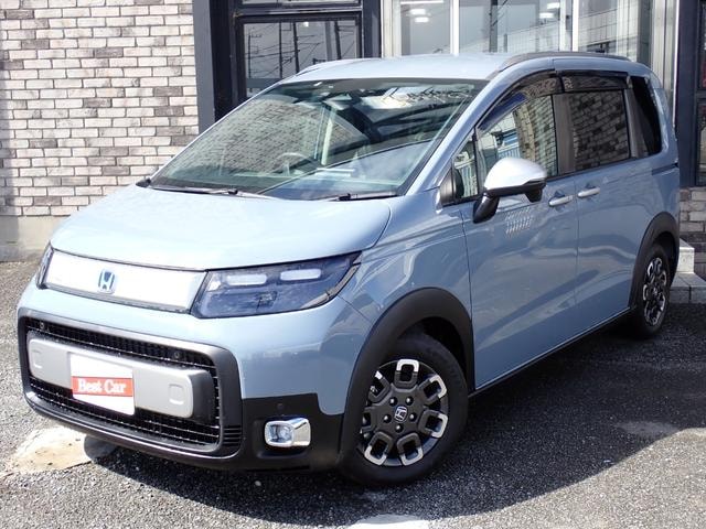 Honda FREED 2025 — фото автомобиля 1