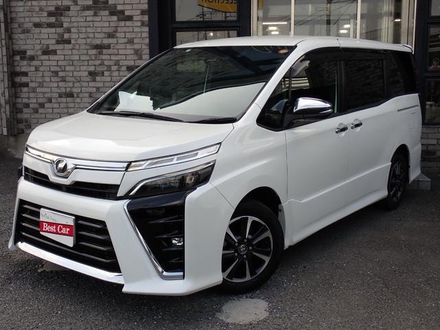 Toyota VOXY 2019 — фото автомобиля 1