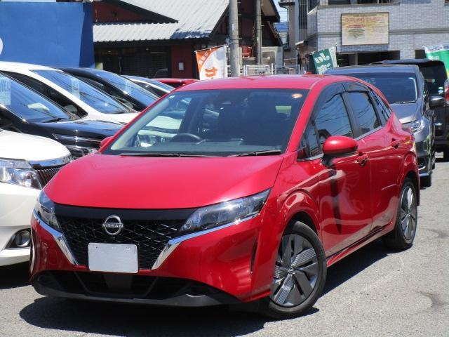 Nissan NOTE 2021 — фото автомобиля 1